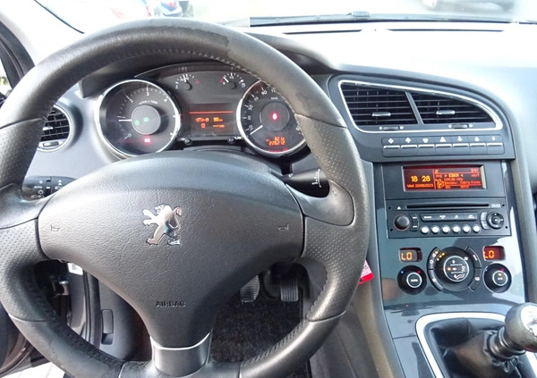 Peugeot 5008 cena 25000 przebieg: 226000, rok produkcji 2010 z Suraż małe 596